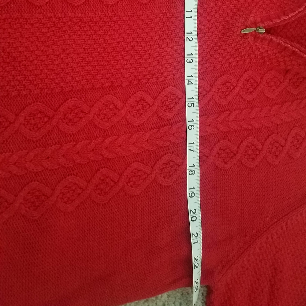 Red sweater - Picture 6 of 6